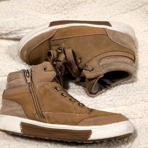 Steve Madden Leather Size 13 Kids High Top Shoes, GUC. See Pics